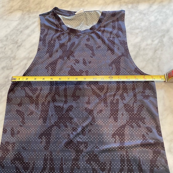Zyia Mesh Camo Chill Tank - Picture 5 of 5